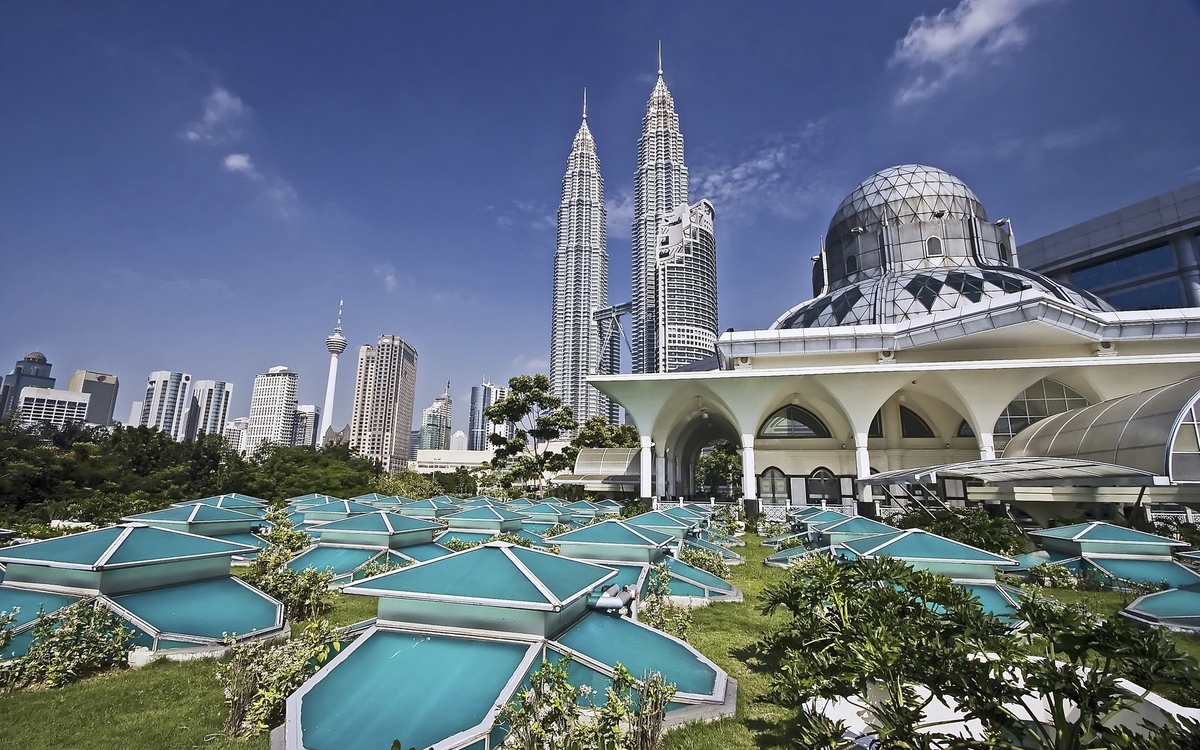 Petronas Twin Towers in Kuala Lumpur, Malaysia