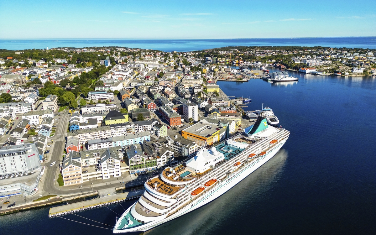 MS Artania in Kristiansund