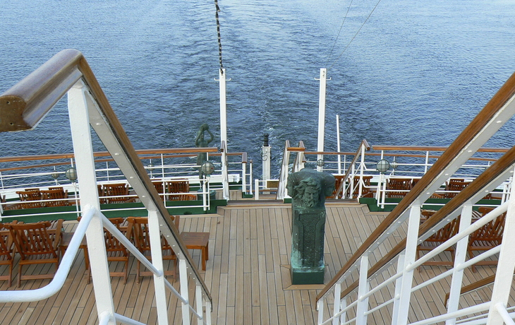 Sonnen-Terrasse der MS Deutschland