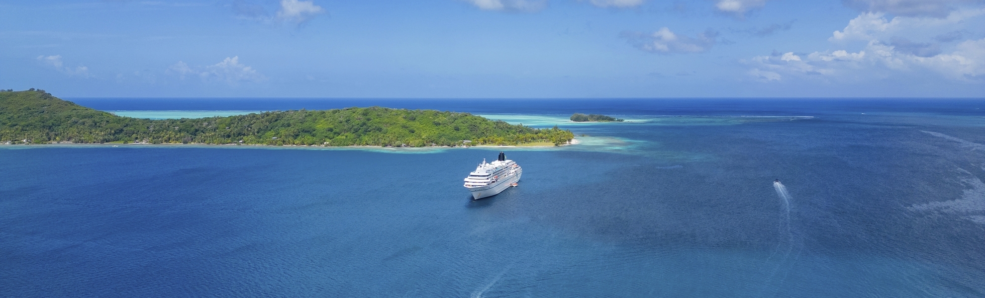 MS Amadea in Bora Bora