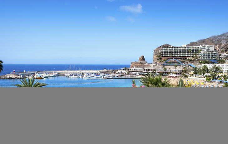 Puerto Rico Strand auf Gran Canaria, Spanien