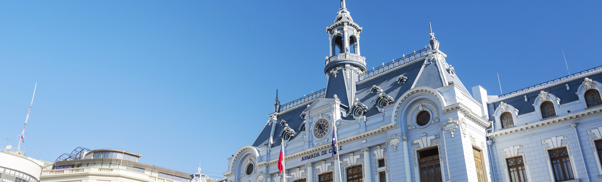 Marinegebäude in Valparaiso, Chile