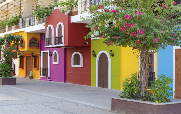 Bunte Gebäude in Puerto Vallarta, Mexiko
