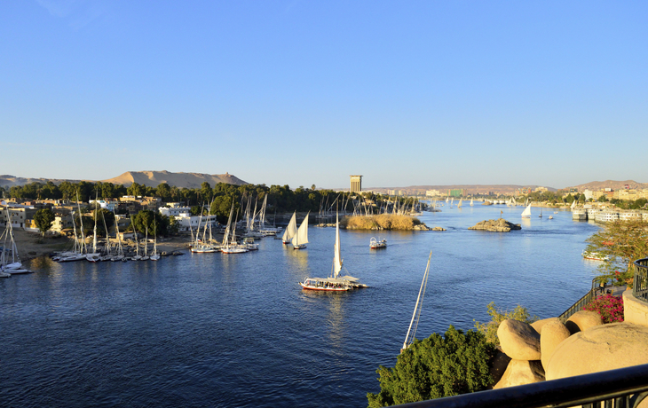 Boote im Hafen von Assuan in Ägypten