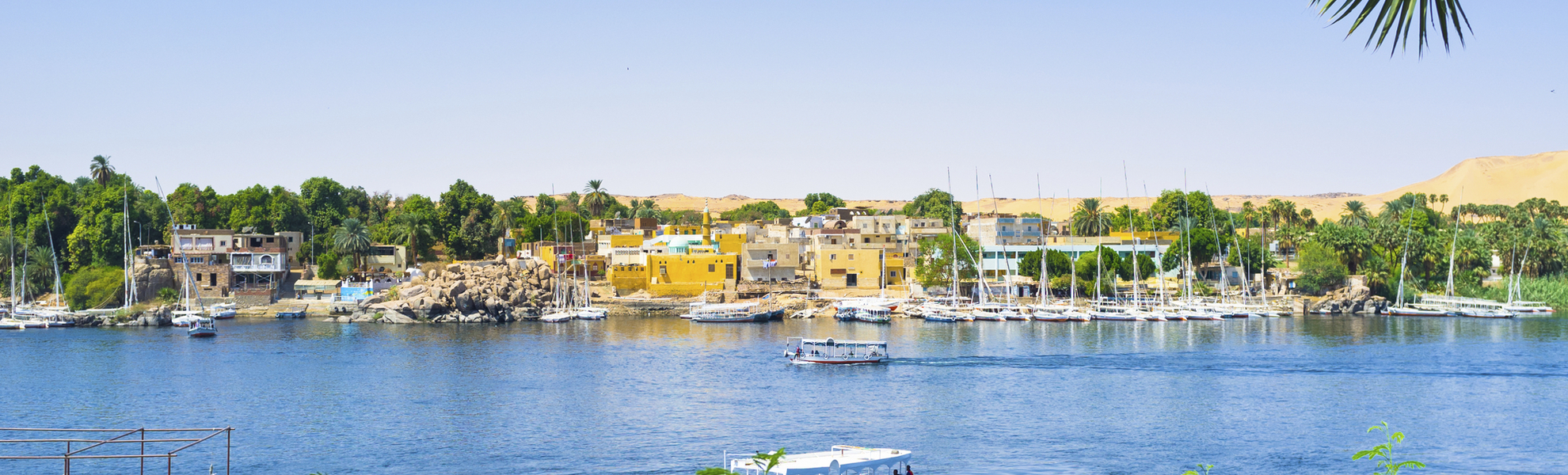 Blick über den Nil auf die Kitchener Insel in Ägypten