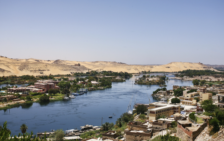 Luftbild von Nillandschaft, dem Nil und Assuan in Ägypten