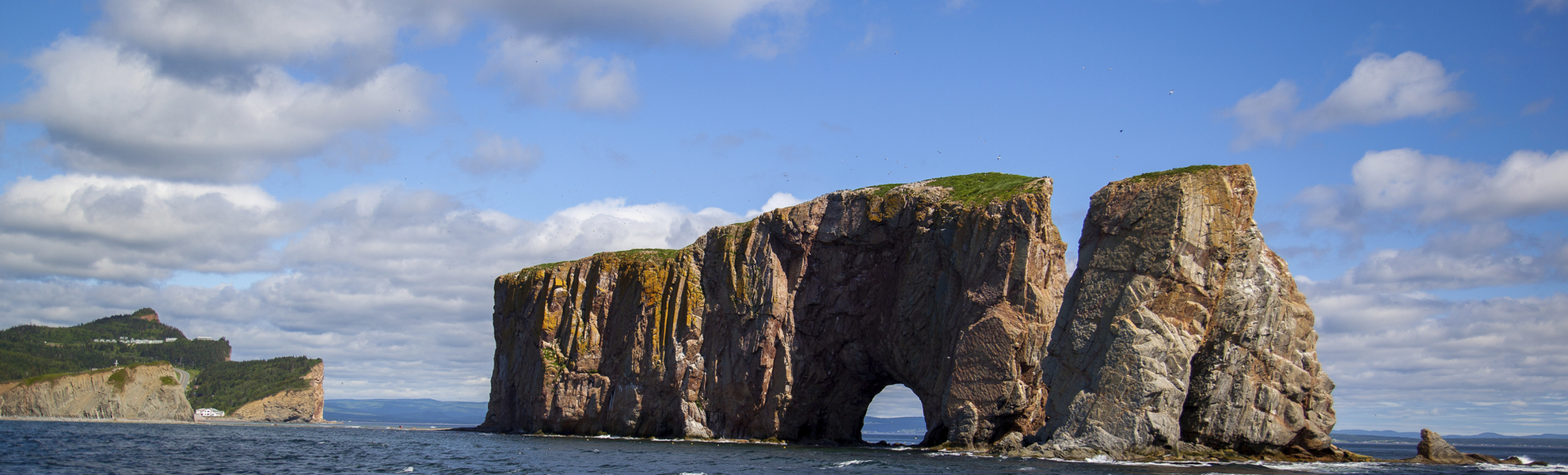 Der Kalksteinfelsen Rocher in Percé, Kanada
