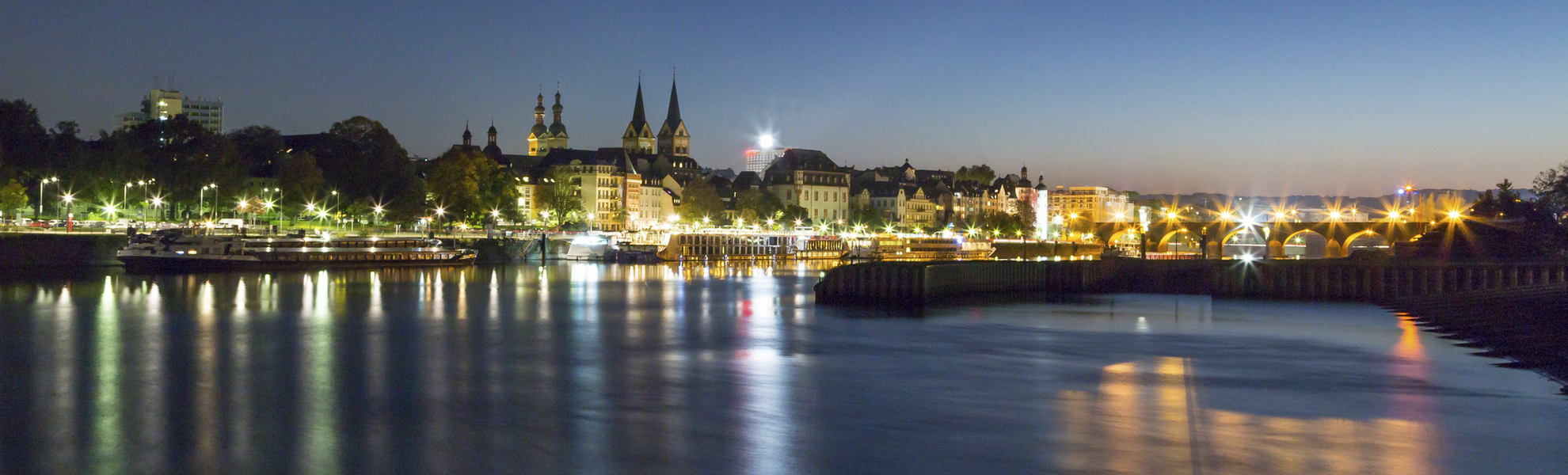 Koblenz bei Nacht