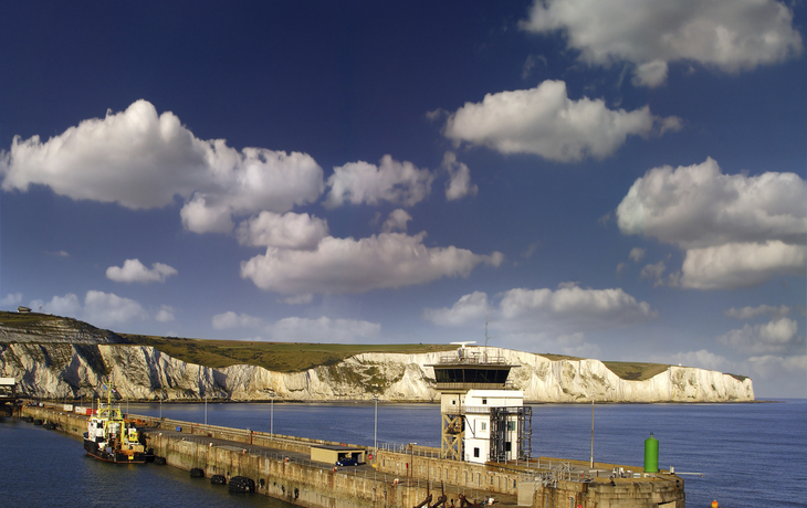 Hafeneinfahrt von Dover, England