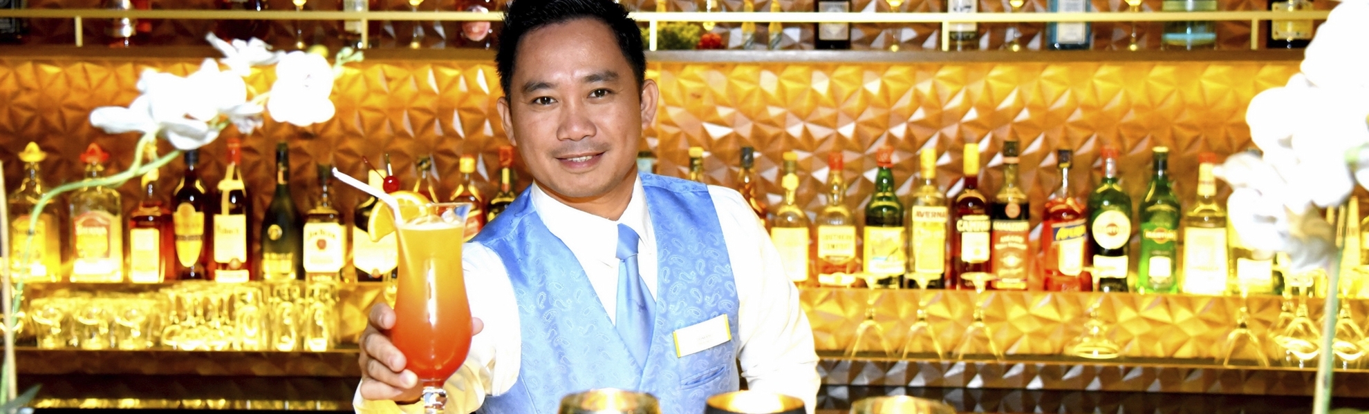 Kopernikus Bar nach der Werft, MS Amadea