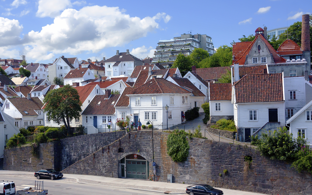 Weiße Häuser in der Altstadt von Stavanger, Norwegen