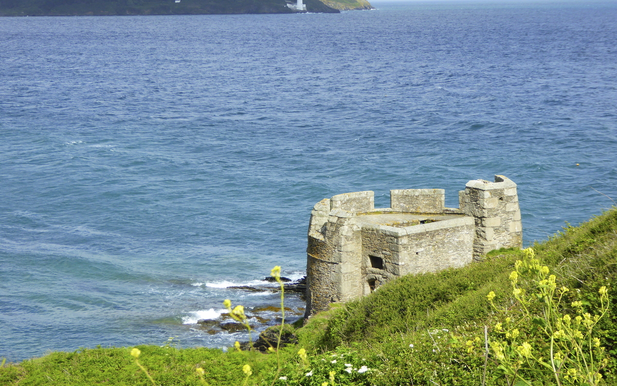 Eine kleine Burg am Pendennis Point in Fallmouth, England