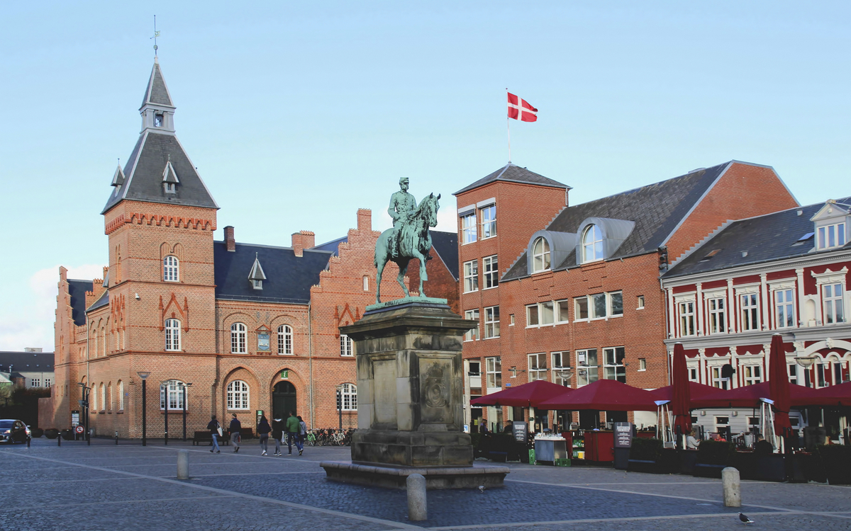 Statue auf dem Platz von Esbjerg, Daenemark