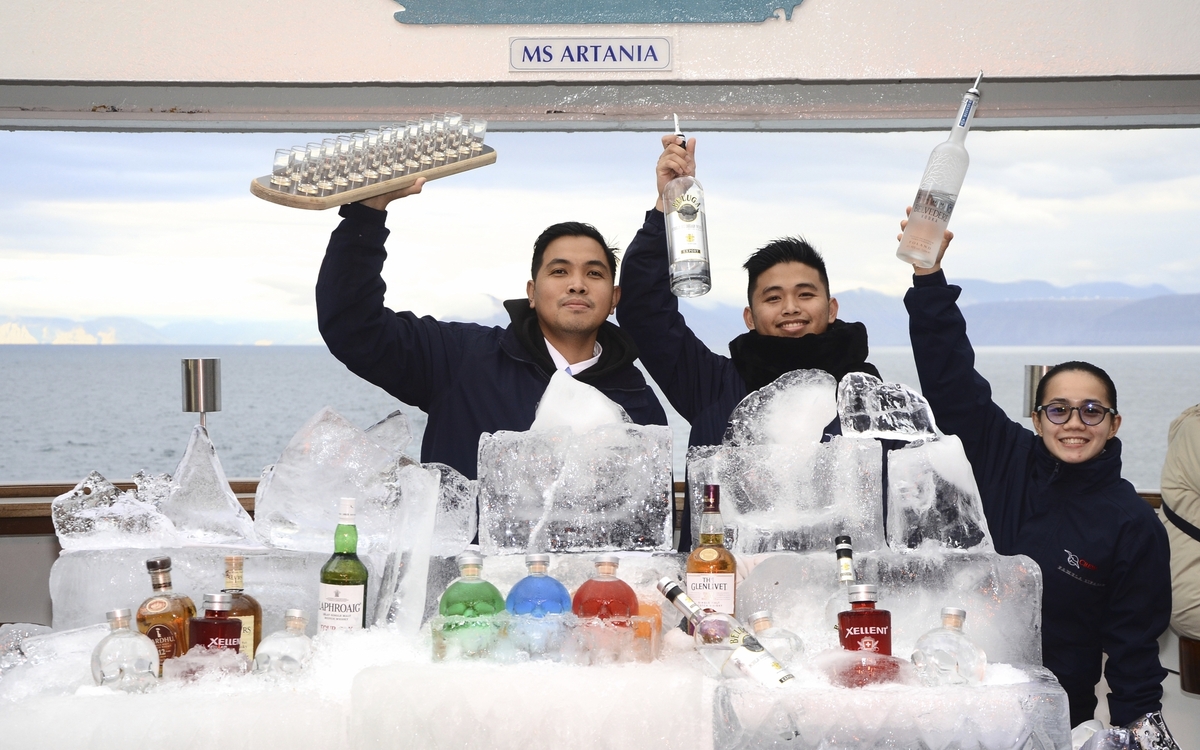 White Night Party auf MS Artania