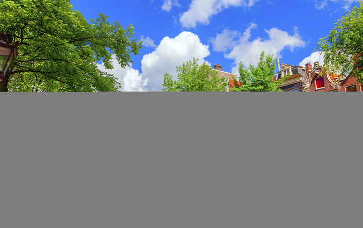 Kanal bei Amsterdam, Niederlande