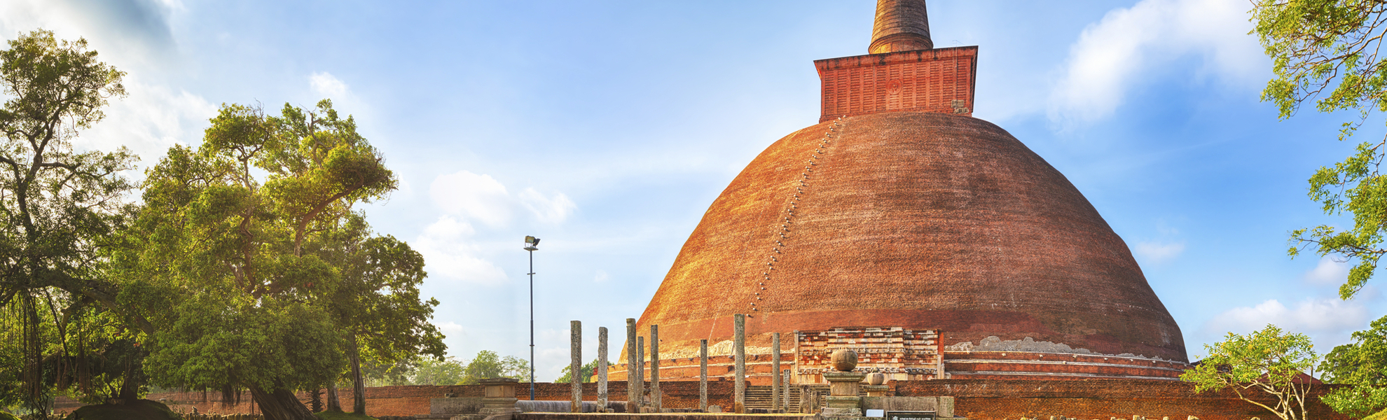 Jetvanaramaya Dagoba der Tempelanlage Sri Magabodhi, Sri Lanka