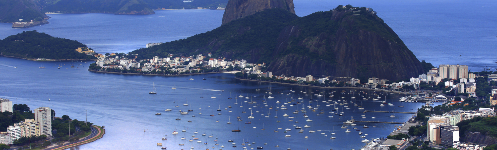 Luftansicht der Kueste von Rio de Janeiro, Brasilien