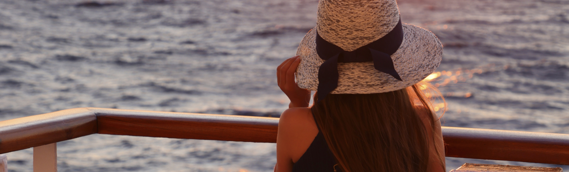 Promenadendeck der MS Artania