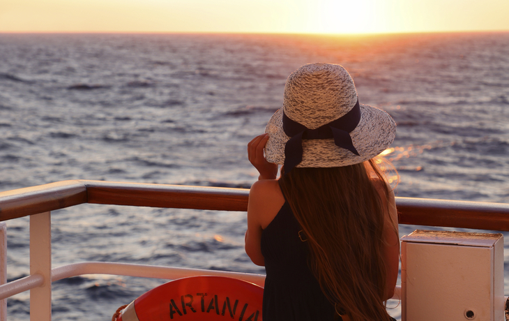 Promenadendeck der MS Artania