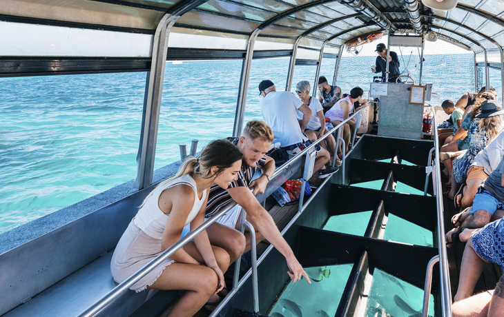 Green Island, Glasboden Boot