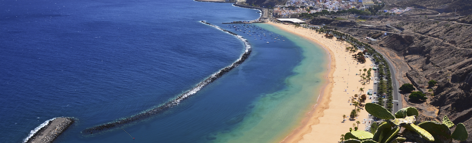 Playa de Las Teresitas auf Teneriffa, Spanien