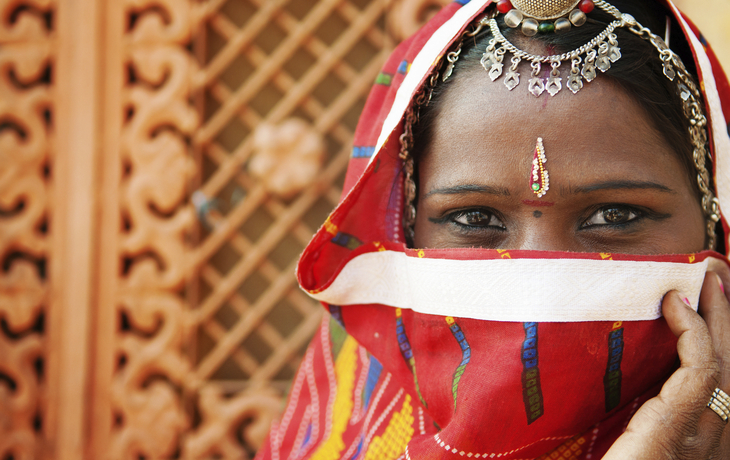 traditionell gekleidete Inderin