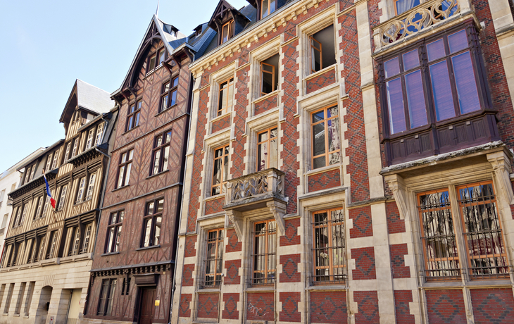 Alte Haeuser an der Seine, Frankreich