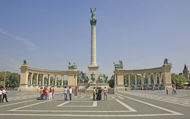 Millenniums- und Heldendenkmal auf dem Heldenplatz in Budapest, Ungarn