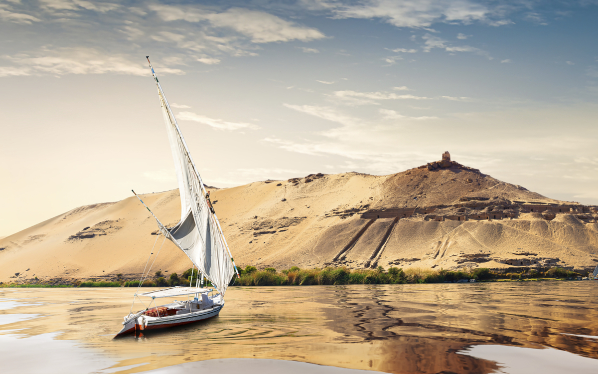 Sonnenaufgang in Assuan, Aegypten