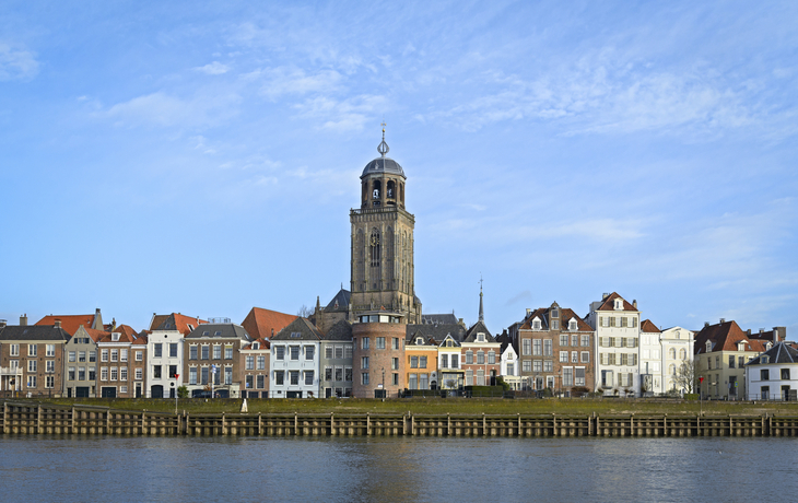 Die kleine Stadt Deventer an der Ijssel, Niederlande