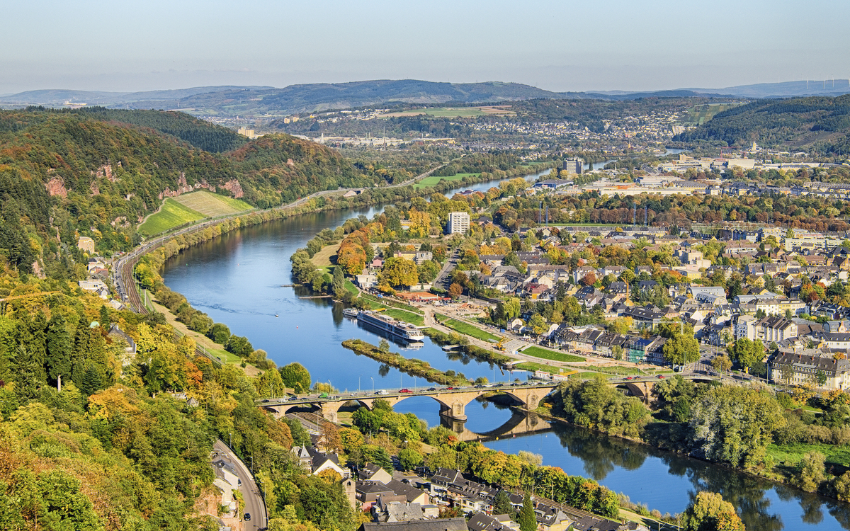 Panoramablick auf Trier mit der Mosel, Deutschland