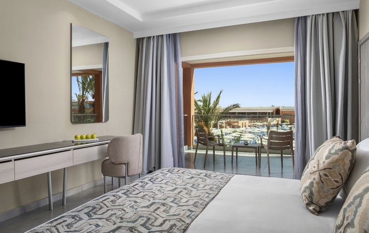 Beispiel Deluxezimmer Poolblick