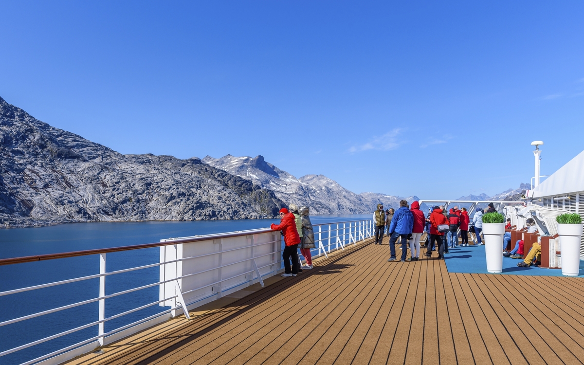 MS Amera im Prins Christian Sund