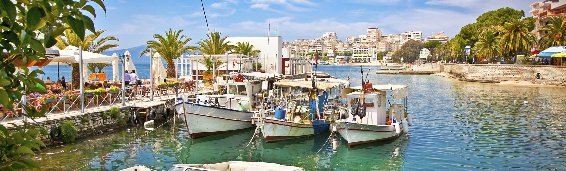 Der Hafen von Saranda, Albanien