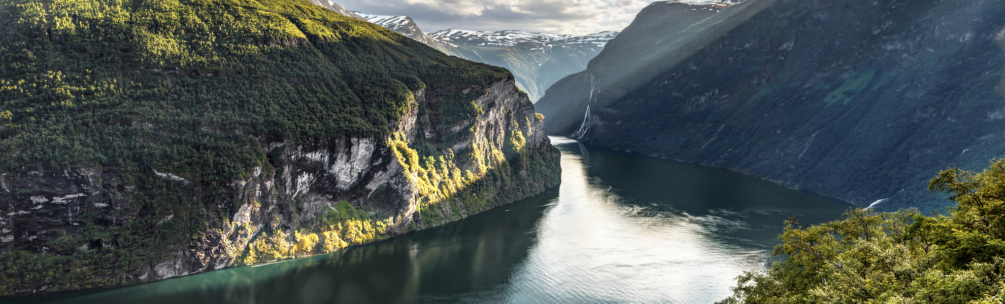 Der bekannte Geiranger Fjord in Norwegen