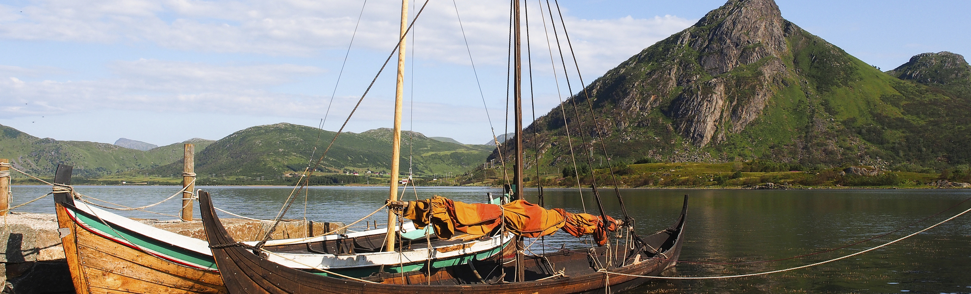 Schiffe vor dem Wikingermuseum 