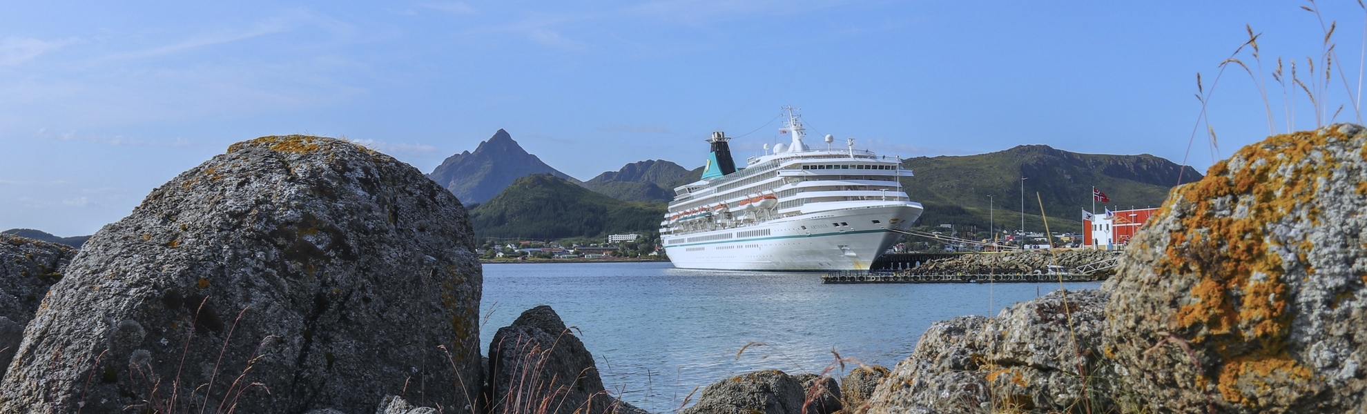 MS Artania in Leknes