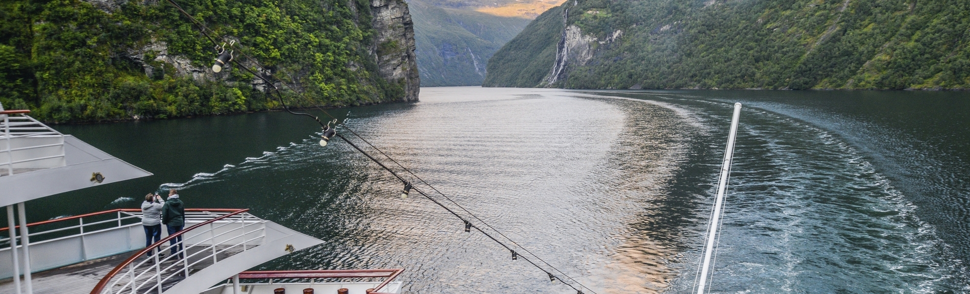 MS Artania im Geirangerfjord