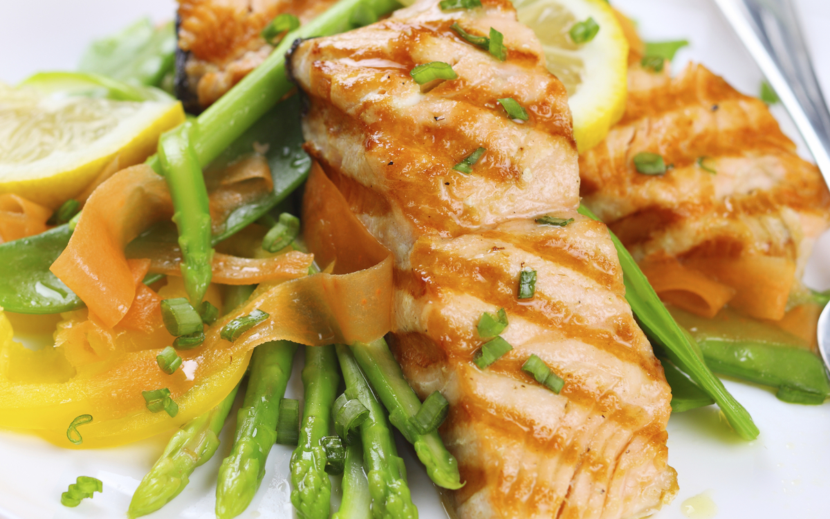 schmackhaft zubereiteter Lachs