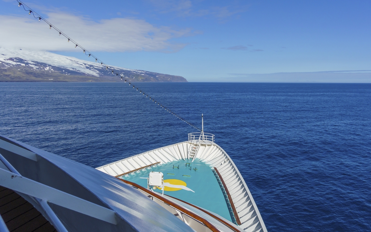 MS Amera vor Jan Mayen