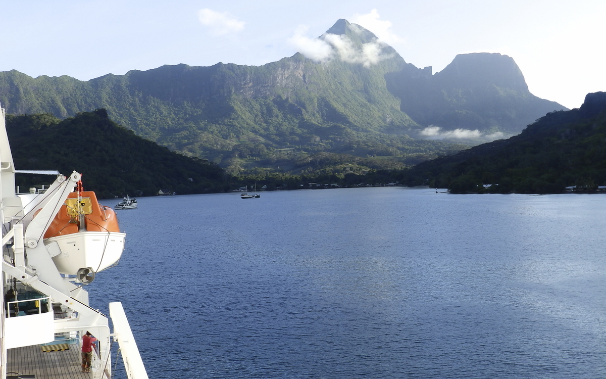 MS Amadea in der Südsee