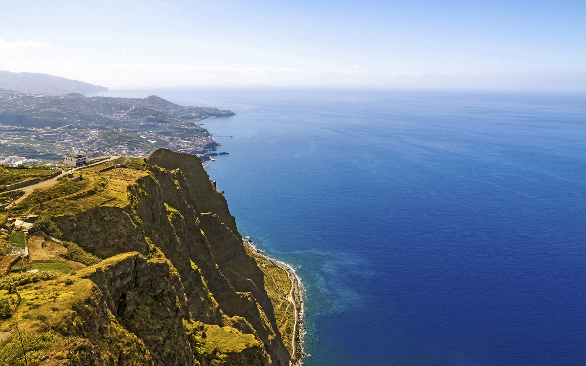 Steilklippe am Cabo Girão, Madeira, Portugal