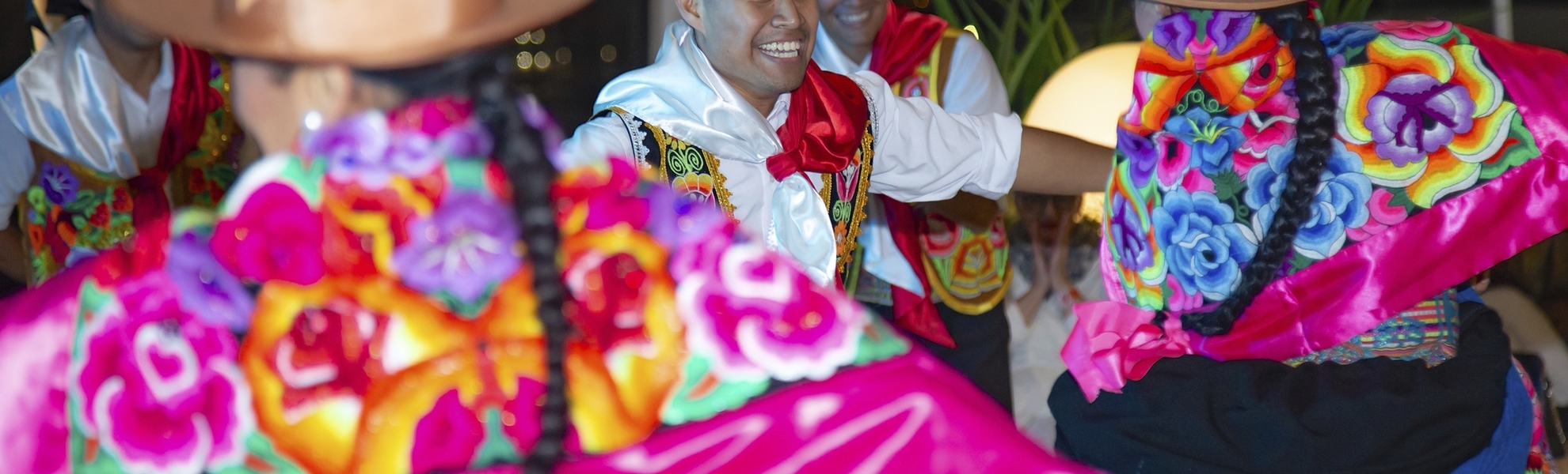 Puntarenas, Folklore Shw an Bord