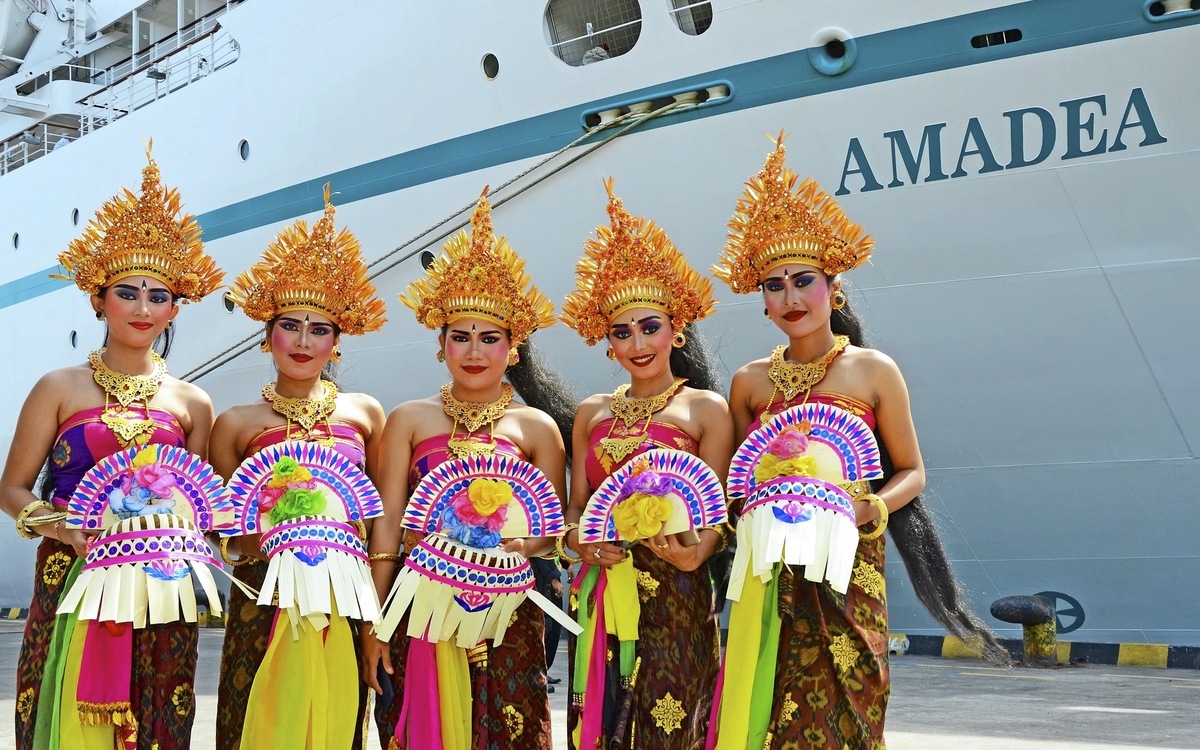 MS Amadea auf Bali