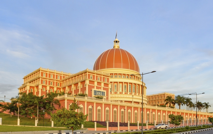 Luanda, Parlament