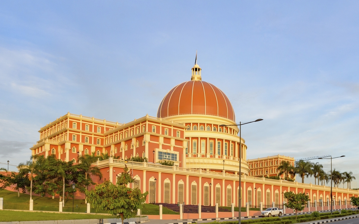 Luanda, Parlament