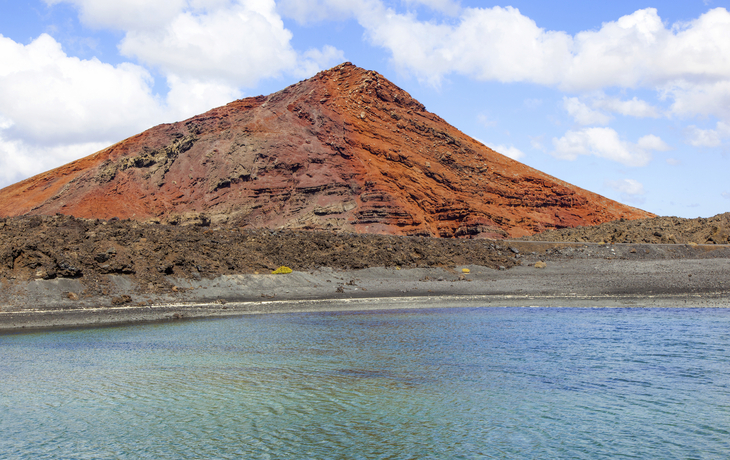 Vulkan im Nationalpark Timanfaya auf Lanzarote, Spanien