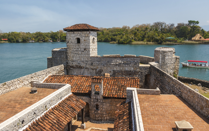 Festung Castillo de San Felipe de Lara in Santo Tomas de Castille, Guatemala