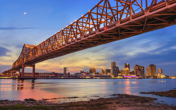Brücke über den Mississippi in New Orleans, USA