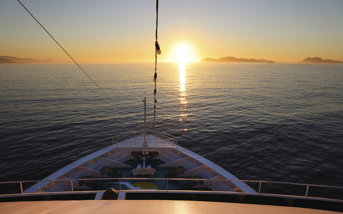 MS Amadea vor Vigo